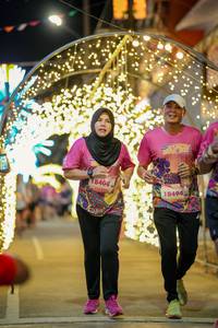 BIB: 8400, 18494
                            <button type="button" onclick="openModal(24741398)" class="btn btn-primary btn-sm float-right btn-popup" data-toggle="modal" data-target=".modal-high-quality">
                        <i class="fas fa-shopping-cart"></i> Add to Cart
                    </button>
                                            <button type="button" onclick="isThisMe(24741398, true)" class="btn btn-success btn-sm float-right btn-popup btn-isme hidden" data-toggle="tooltip" data-placement="bottom" title="นี่คือรูปของคุณใช่ไหม คลิกที่นี่เพื่อเอาเข้าอัลบั้ม">
                        <i class="fas fa-plus"></i> Add to album
                    </button>
                    <button type="button" onclick="isThisMe(24741398, false)" class="btn btn-warning btn-sm float-right btn-popup btn-isnotme hidden">
                        <i class="fas fa-ban"></i> Remove from album
                    </button>